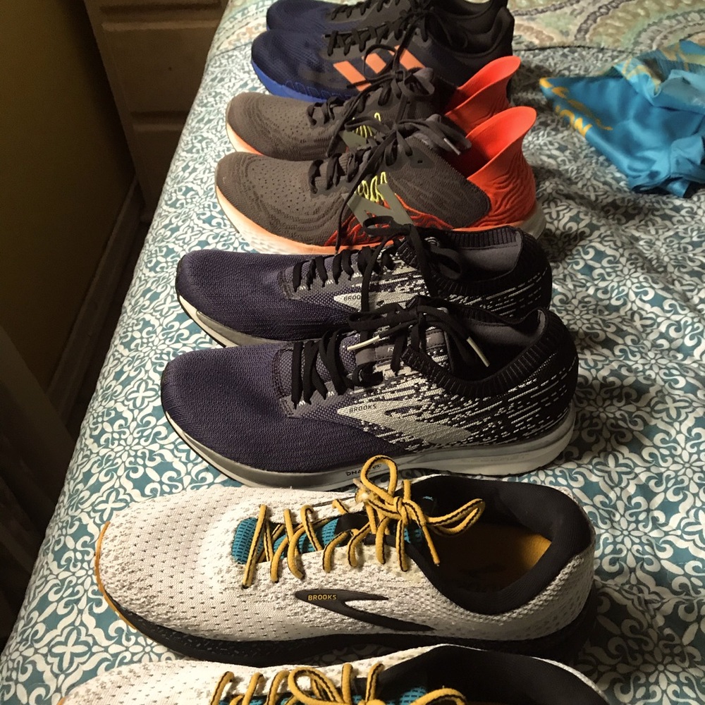 Brooks Revel  Ricochet New balance1080 v10 /Adidas